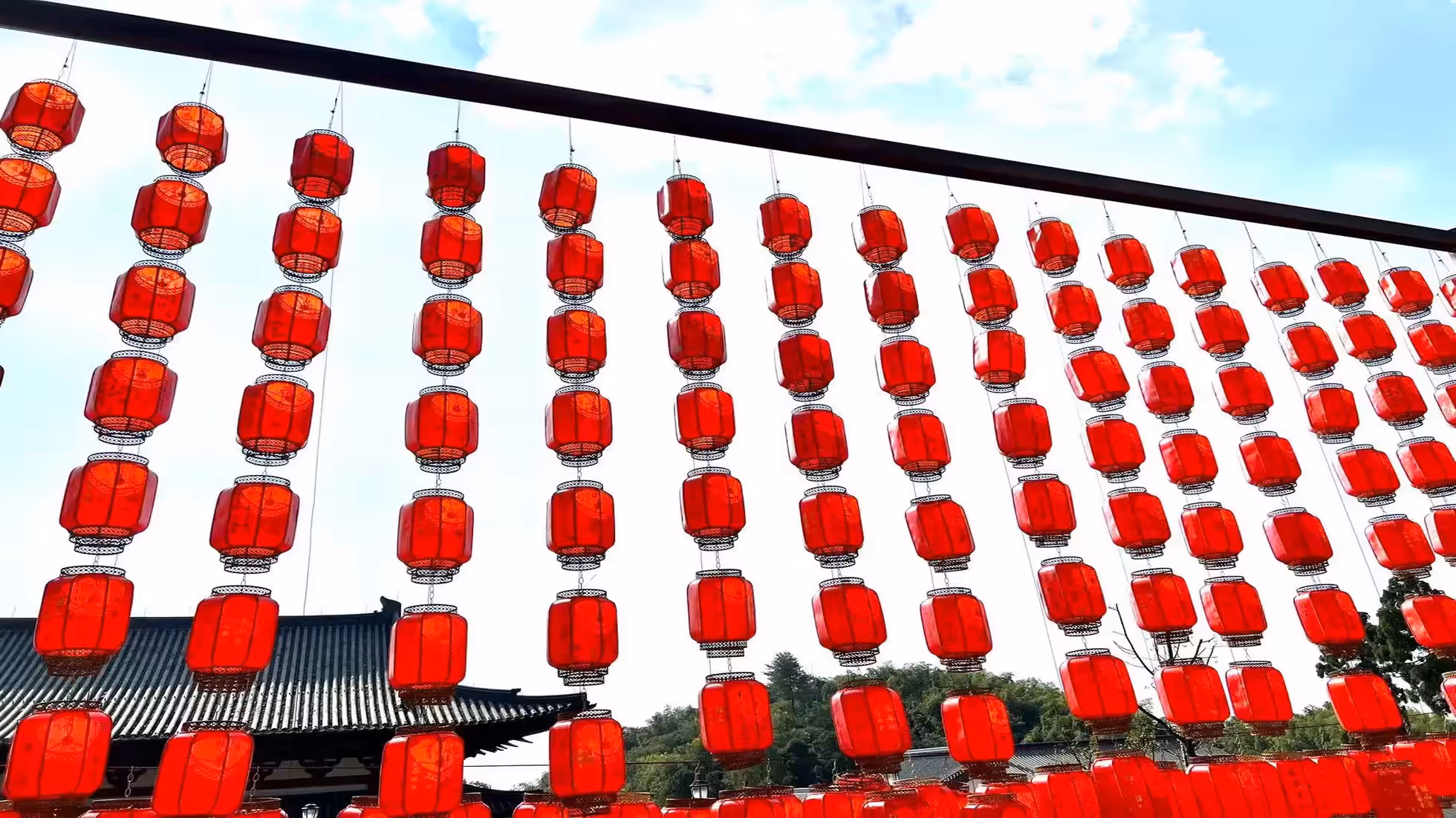 RR-When the Water in the Pool is Full, the Moon Comes Naturally